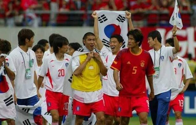 他们会以此