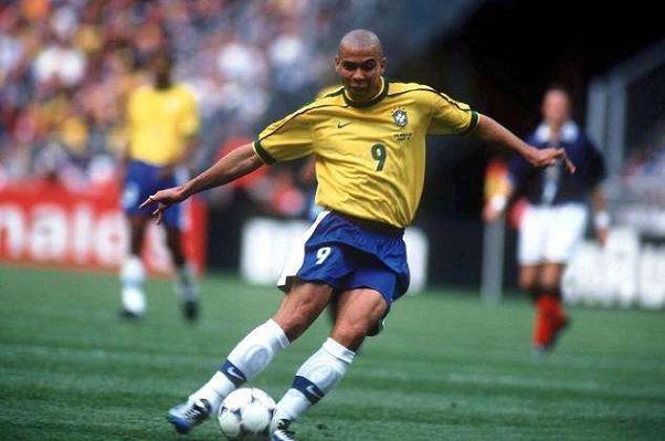 阿森納陷入 阿森納陷入